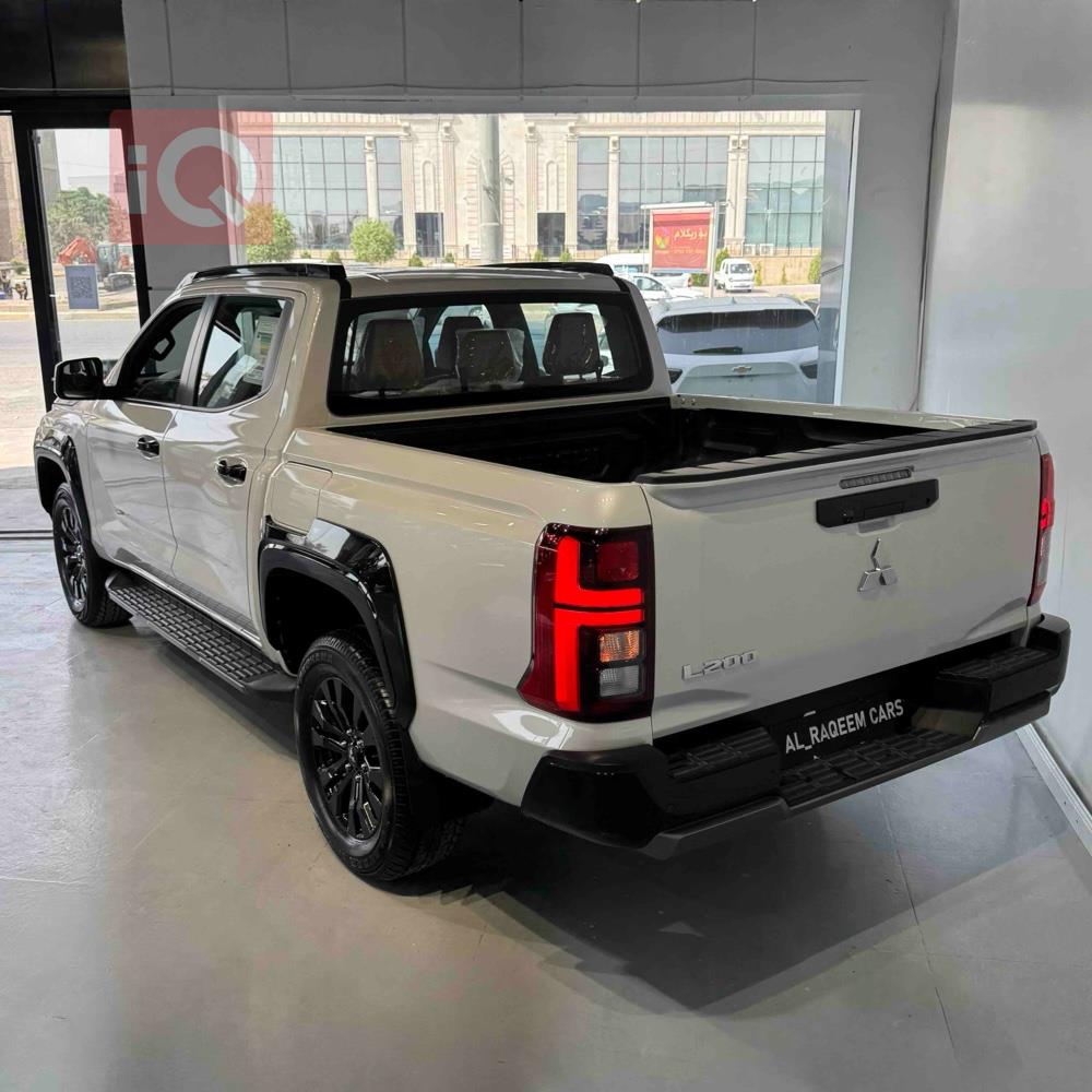 ميتسوبيشي L200